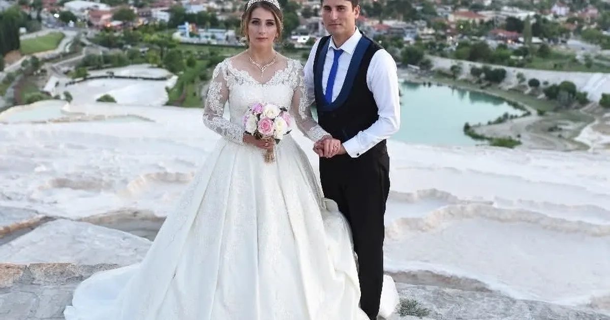 Çal'da Şehit Polis İçin Türk Bayrağı Asıldı