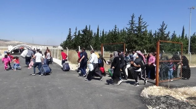 10 bin Suriyeli bayram için ülkesine gitti