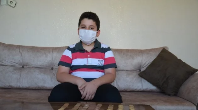 10 yaşındaki çocuk tablet almak için biriktiği parayı Mehmetçik Vakfına bağışlamak istiyor