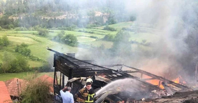 15 ev küle dönmüştü, aynı köyde ikinci yangın felaketi