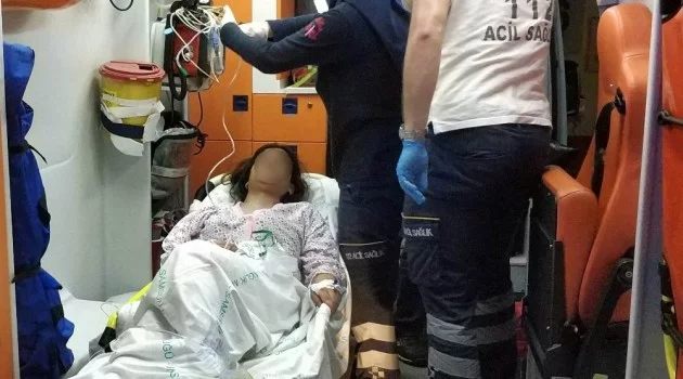 16 yaşındaki Iraklı kız kendini bıçakladı