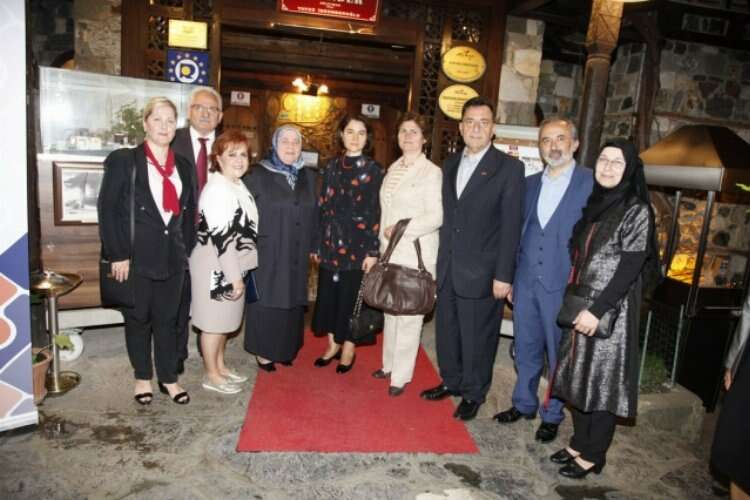 HASVAK Bursa şubesi üyeleri iftar'da buluştu