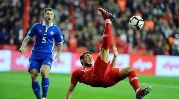 2020 UEFA Avrupa Futbol Şampiyonası: Türkiye: 2 - Moldova: 0 (İlk yarı)