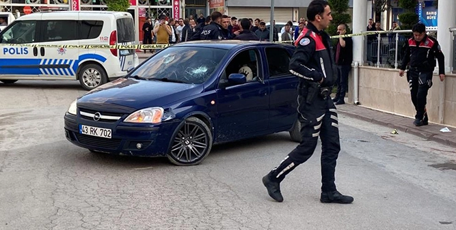 Alper Baytekin ile Selin Karpuzoğlu evlendi