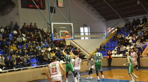 Türkiye Basketbol Ligi: Karesispor: 84 - Ankara DSİ: 80