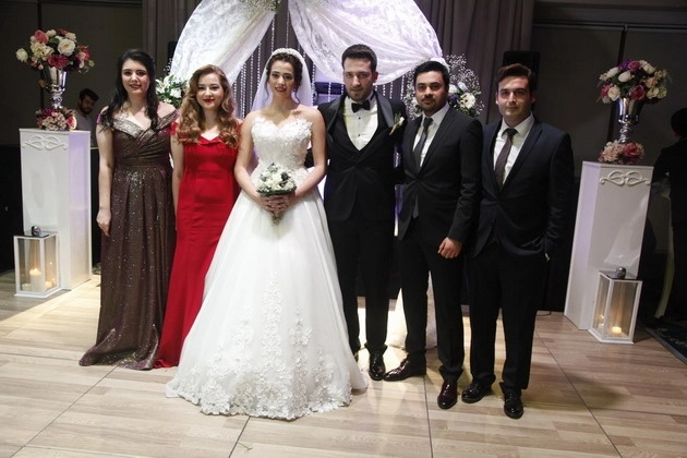 Bilgehan ile Sezgi ‘nin mutlu günü