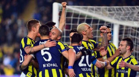Fenerbahçe Brezilyalıları ile kazanıyor