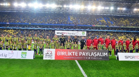 Spor Toto Süper Lig: Fenerbahçe: 0 - Galatasaray: 0 (Maç devam ediyor)