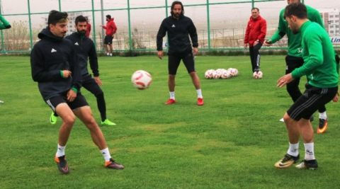 Şanlıurfaspor, Karşıyaka maçının hazırlıklarını sürdürüyor