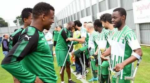 Bursa Ampute Takımı sporcuları'ndan Timsah'a ziyaret