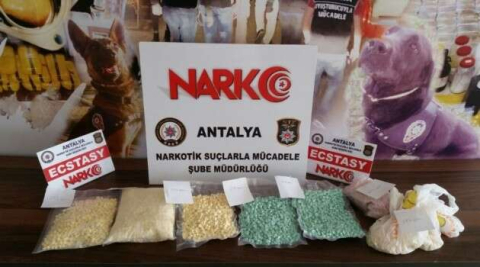 Antalya’da 4 ayrı uyuşturucu operasyonuna 10 tutuklama