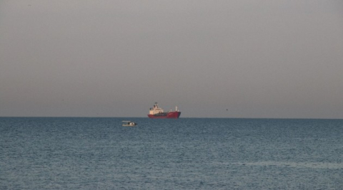 Sivriada açıklarında kuru yük gemisiyle çarpışan LPG Tankeri Küçükçekmece’ye getirildi