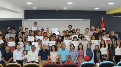 MY Kolej'in yaz okulunda miniklerin mezuniyet heyecanı