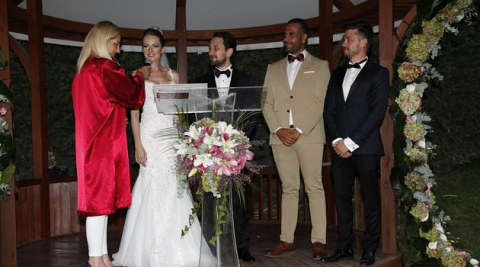 Tülay ile Okan mutluluğa yelken açtı