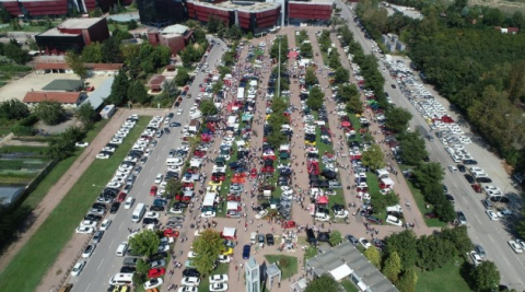 Bursa'da 750 modifiyeli aracın katıldığı etkinlik renkli görüntülere sahne oldu