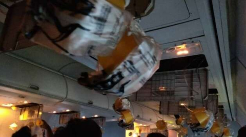 Uçakta dehşet! Bir anda yolcuların burnu kulakları kanamaya başladı