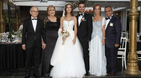 Balayı için Maldivleri seçtiler