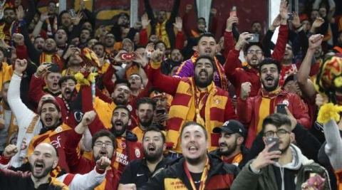 UEFA Şampiyonlar Ligi: Schalke 04: 1 - Galatasaray: 0 (İlk yarı)