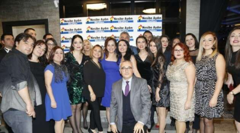 Nesibe Aydın Okullarından Öğretmenler Günü balosu