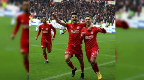 Spor Toto Süper Lig: DG Sivasspor: 2 - Göztepe: 0 (Maç sonucu)