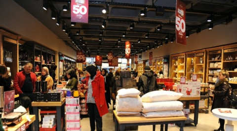 Saffet ve Serhat Akyüz ticarete atıldı