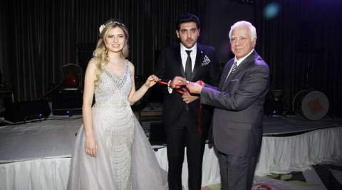 Elif Canbaz ile Ali Can Kaplan nişanlandı