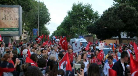 Kadıköy’de 19 Mayıs’ın 100. yılında fener alayı