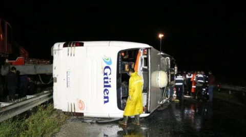 Yozgat’ta yolcu otobüsü devrildi: 15 yaralı