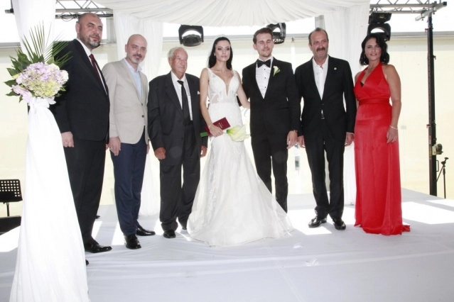 Serhat ile Gökçe dünya evine girdi