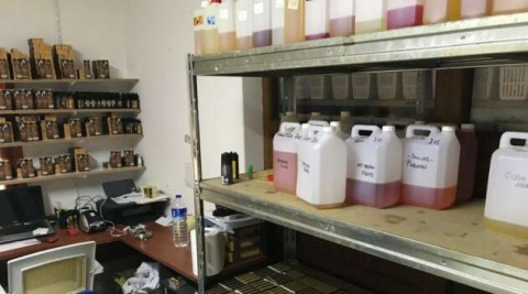 Antalya’da kaçak elektronik sigara imalathanesi ele geçirildi