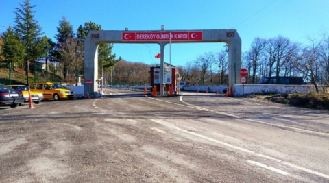 Dereköy Sınır Kapısı geçici olarak yolcu giriş-çıkışlarına kapatıldı