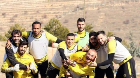 Yeni Malatyasporlu futbolcular taraftara seslendi