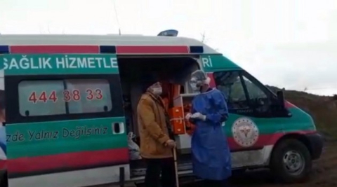 86 yaşında Mustafa dede koronayı yendi, taburcu oldu