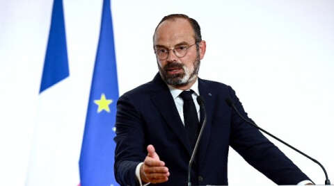 Fransa Başbakanı Philippe, normalleşme sürecinin 2. etabını açıkladı