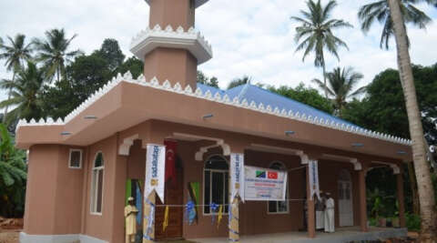 Tanzanya’da Sultan Abdülhamit Han Camii ibadete açıldı