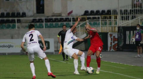 Süper Lig: Denizlispor: 0 - Gaziantep FK: 1 (İlk yarı)