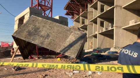 Elazığ’da 5’inci kattan işçiler iskeleyle düştü: 5 yaralı