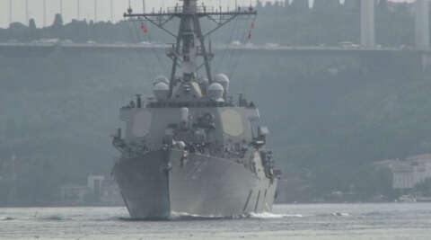 (Özel) ABD savaş gemisi “USS Porter” İstanbul Boğazı’ndan geçti