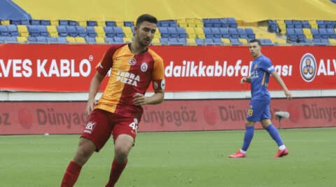 Galatasaray’da 17 yaşındaki Emin Bayram sahaya kaptan çıktı