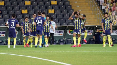 Süper Lig: Fenerbahçe :0 - D.G.Sivasspor: 1  (Maç devam ediyor)