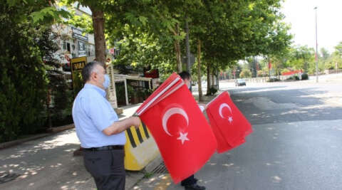 TESK’ten 51 şehit esnaf için 51 bin Türk bayrağı