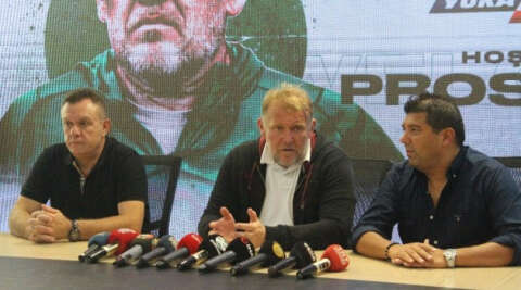 Denizlispor, Robert Prosinecki ile 1 yıllık sözleşme imzaladı