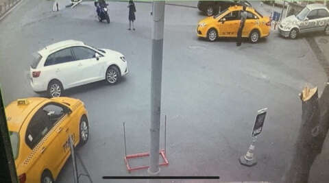 İstanbul’un göbeğinde genç kadına kapkaç dehşeti kamerada
