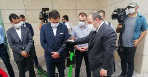 Sanayi ve Teknoloji Bakanı Varank, yerli elektrikli scooteri test etti
