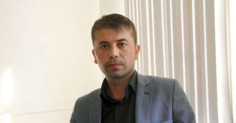 Giresun’un Tirebolu Adliyesi’nde mübaşir savcıyı silahla vurarak kolundan yaraladı