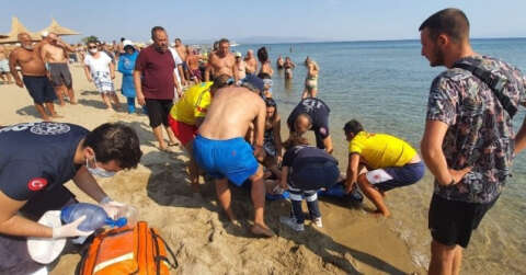 Sarımsaklı Plajlarında boğulmak üzere olan kadını itfaiye kurtardı