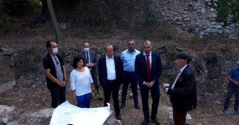 Polonya Büyükelçisi Komuch, “Bathonea Antik Liman Yerleşimi” kazılarını ziyaret etti