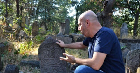Bin yıllık Anadolu kültürü mezar taşlarında gizli