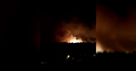İzmir’de otluk alanda korkutan yangın, çok sayıda ekip müdahale ediyor