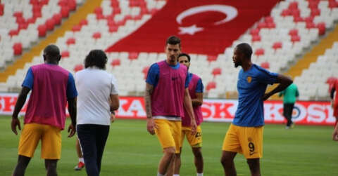 MKE Ankaragücü’nde Erdi Dikmen ilk kez Süper Lig’de forma giydi
